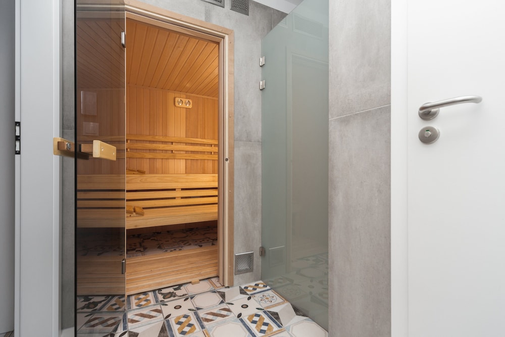 Hotel Indigo Krakow - Old Town by IHG — Spa in Krakow, Lesser Poland