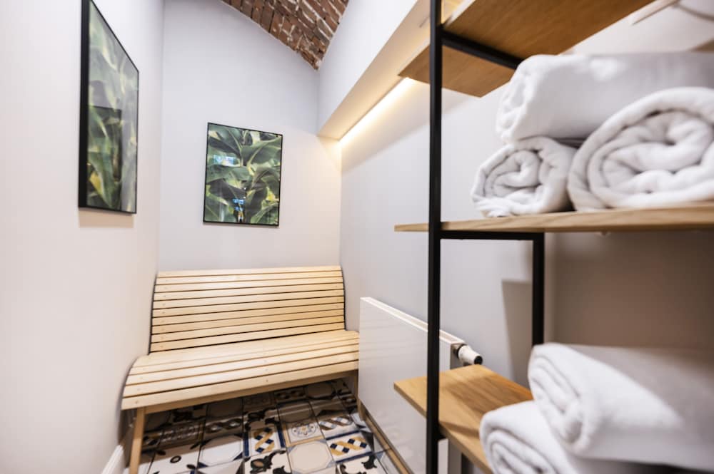 Hotel Indigo Krakow - Old Town by IHG — Hotel rooms in Krakow, Lesser Poland