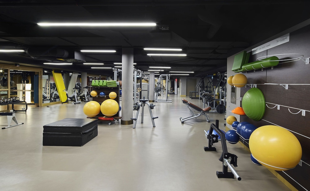 TITANIC Chaussee Berlin — Sports & recreation in Berlin, Berlin