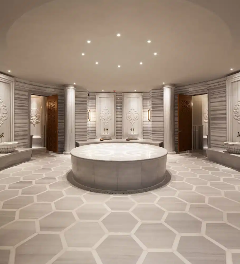 TITANIC Chaussee Berlin — Spa in Berlin, Berlin