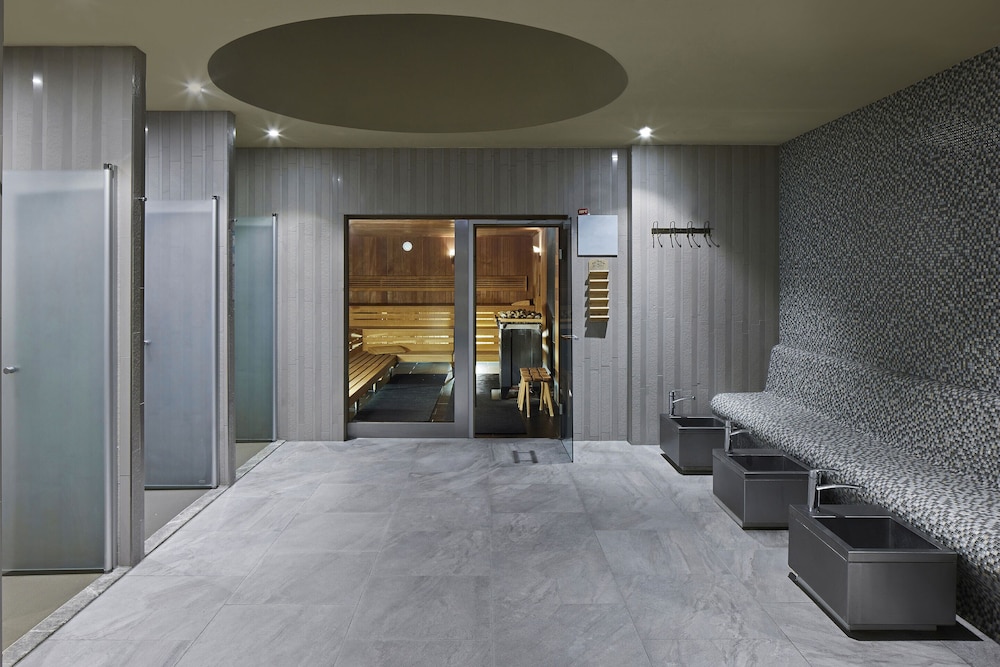 TITANIC Chaussee Berlin — Spa in Berlin, Berlin