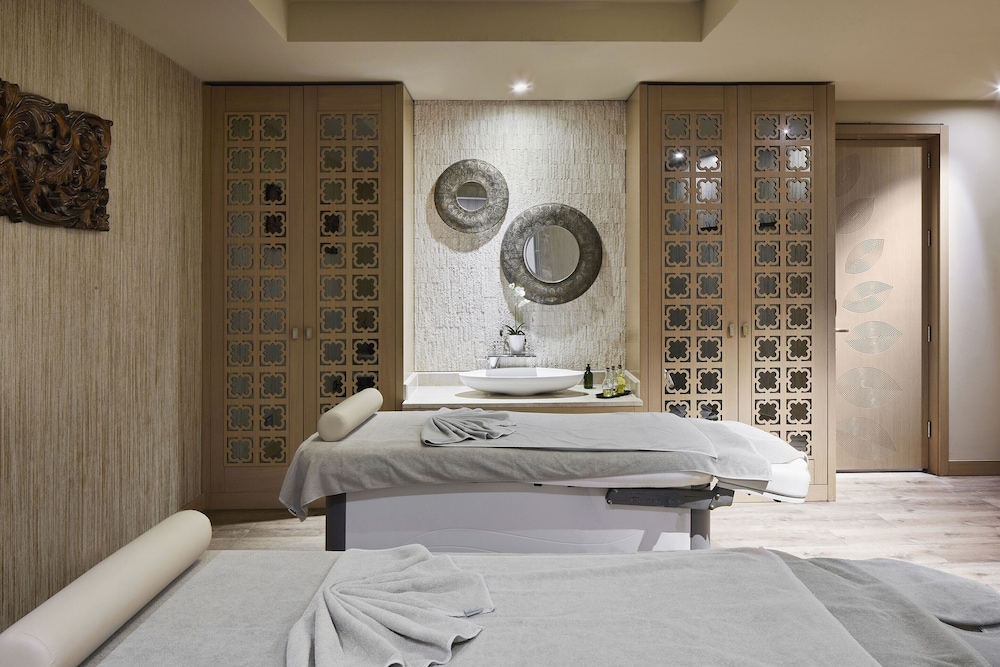 TITANIC Chaussee Berlin — Spa in Berlin, Berlin