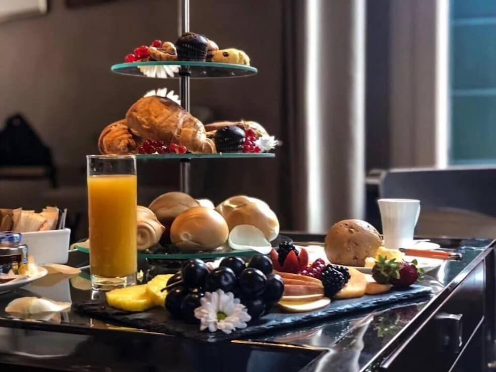 Liassidi Wellness Suites — Restaurant & bars in Venice, Veneto