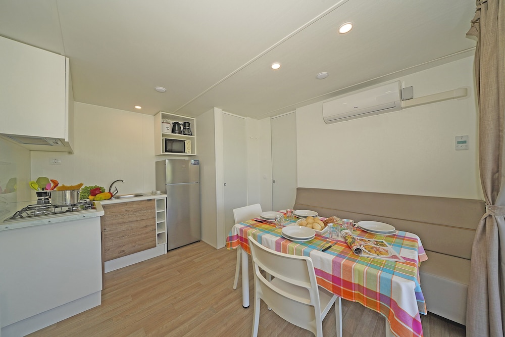 Butterfly Camping Village — Hotel rooms in Peschiera del Garda, Veneto