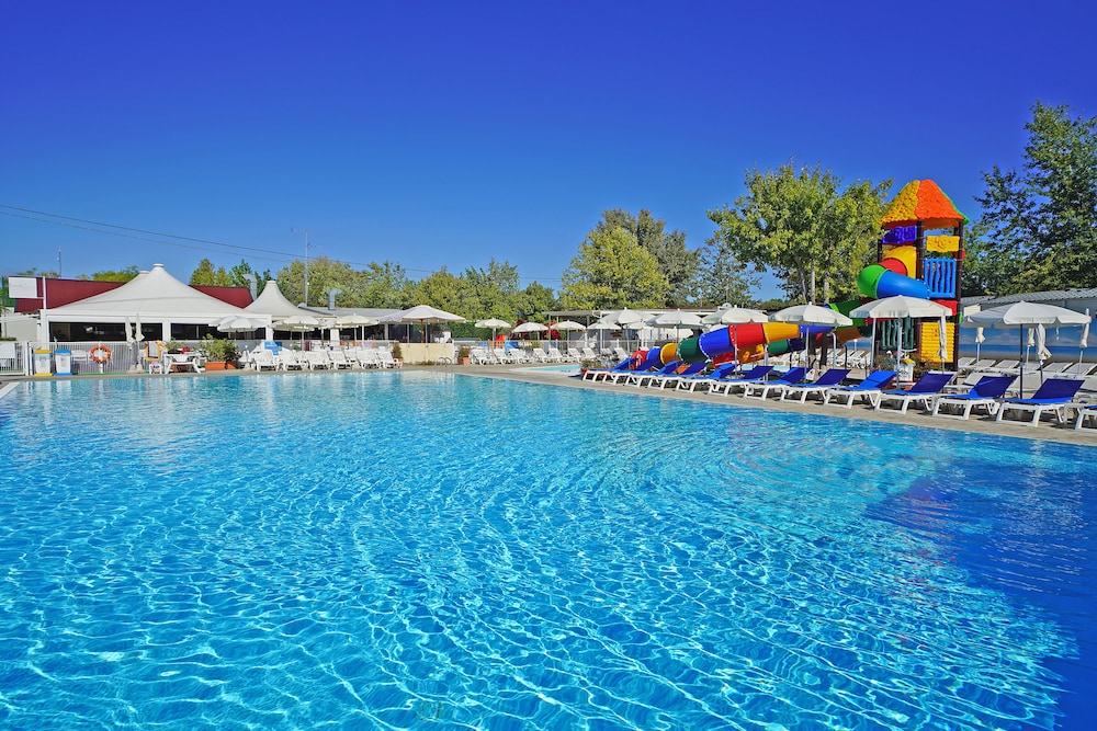 Butterfly Camping Village — Main photo in Peschiera del Garda, Veneto