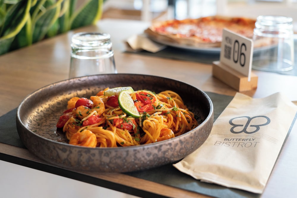Butterfly Camping Village — Restaurant & bars in Peschiera del Garda, Veneto