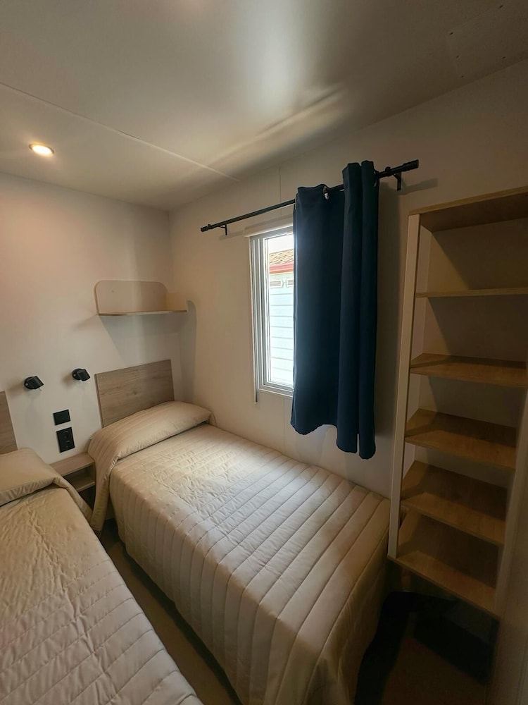 Butterfly Camping Village — Hotel rooms in Peschiera del Garda, Veneto