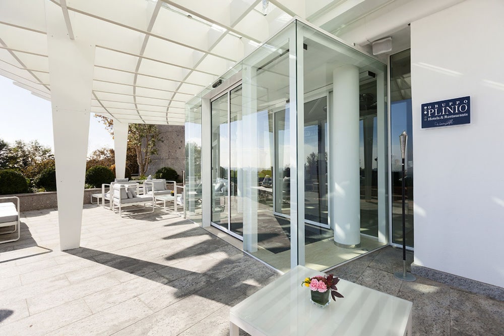 Albavilla Hotel & Co. — Hotel building in Albavilla, Lombardy
