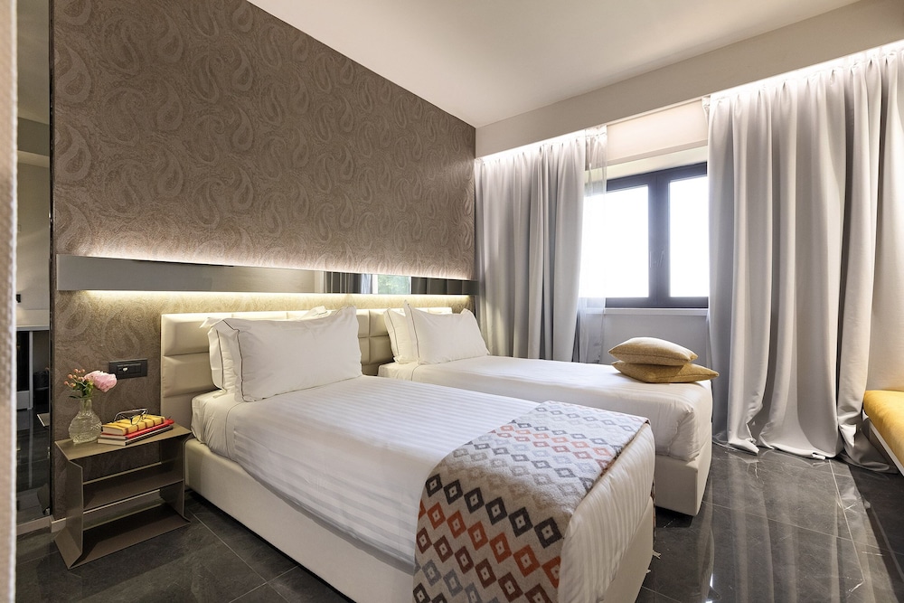 Albavilla Hotel & Co. — Hotel rooms in Albavilla, Lombardy