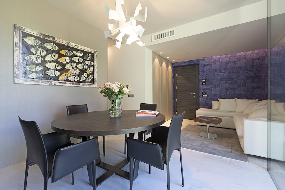 Albavilla Hotel & Co. — Hotel rooms in Albavilla, Lombardy