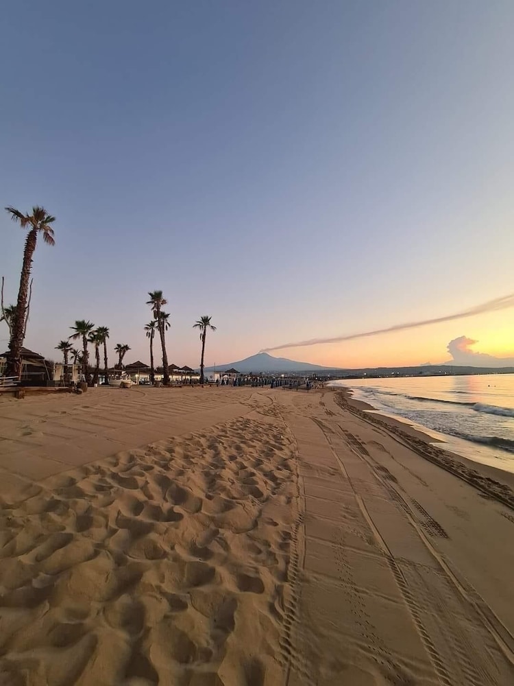 B&B I Puritani — Beach in Catania, Sicily