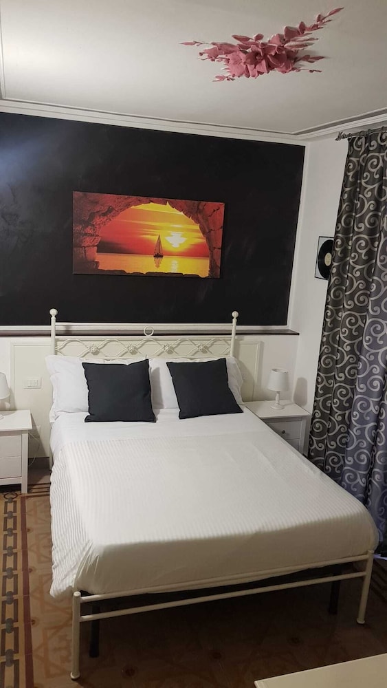 B&B I Puritani — Hotel rooms in Catania, Sicily