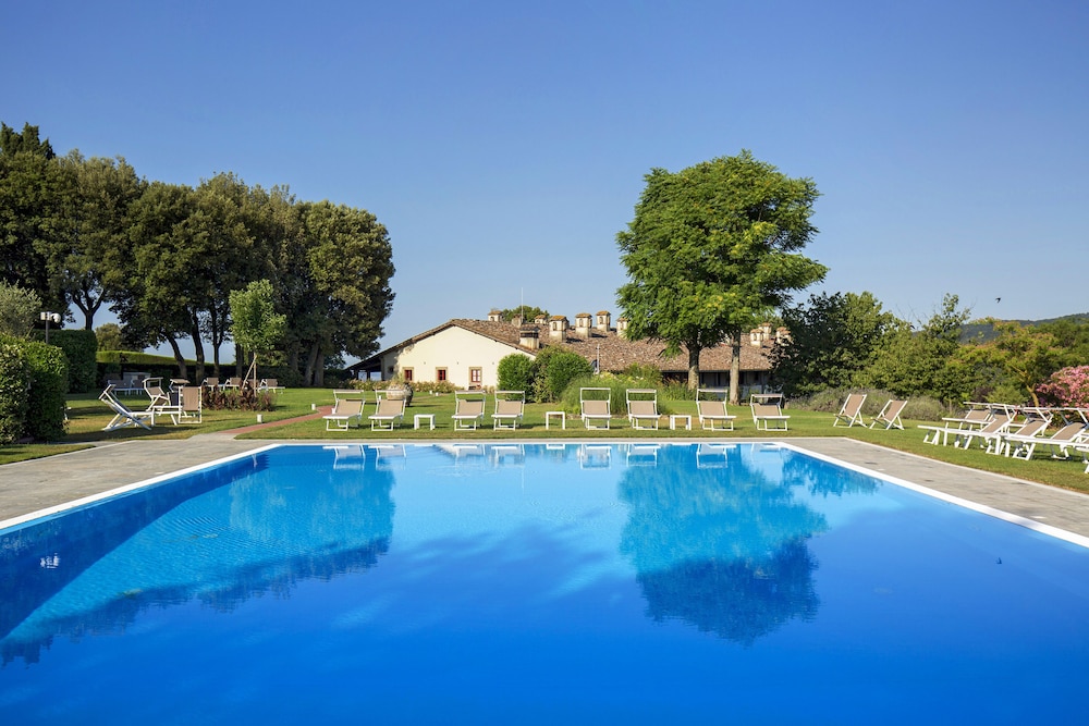 Tenuta di Artimino Melia Collection