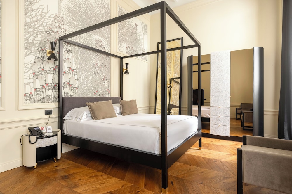 Roma Luxus Hotel — Hotel rooms in Rome, Lazio