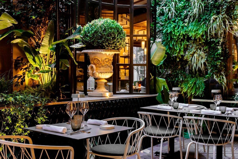 Roma Luxus Hotel — Restaurant & bars in Rome, Lazio