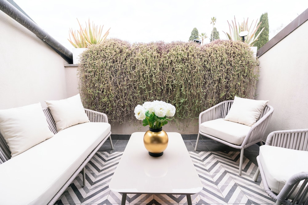 Roma Luxus Hotel — Hotel building in Rome, Lazio