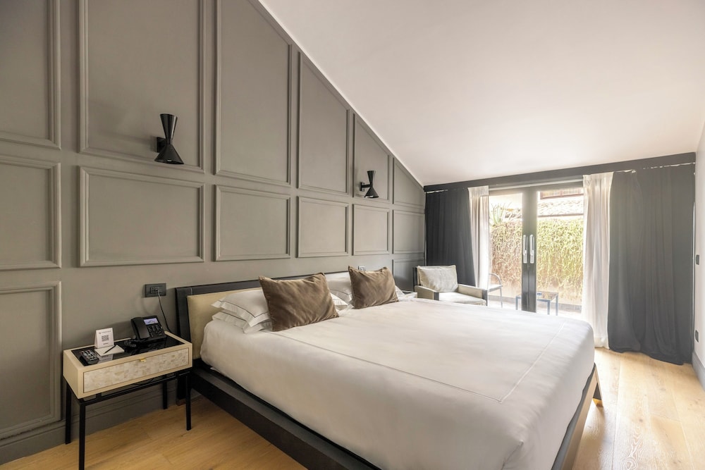 Roma Luxus Hotel — Hotel rooms in Rome, Lazio