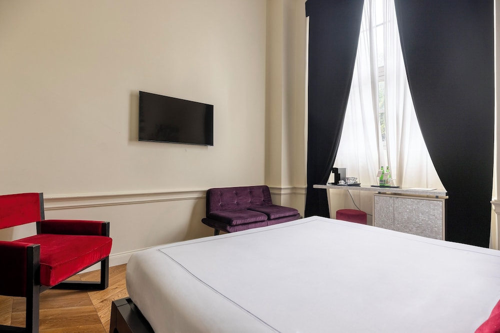 Roma Luxus Hotel — Hotel rooms in Rome, Lazio