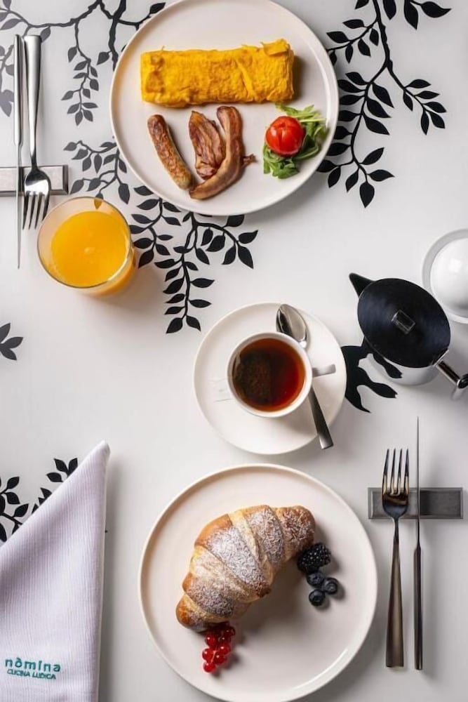 Roma Luxus Hotel — Restaurant & bars in Rome, Lazio