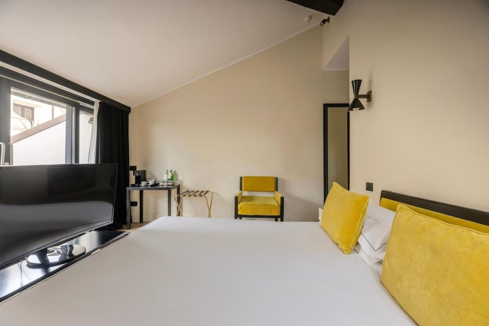 Roma Luxus Hotel — Hotel rooms in Rome, Lazio