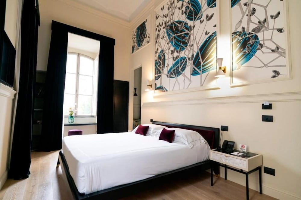Roma Luxus Hotel — Hotel rooms in Rome, Lazio
