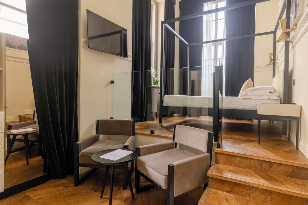 Roma Luxus Hotel — Hotel rooms in Rome, Lazio