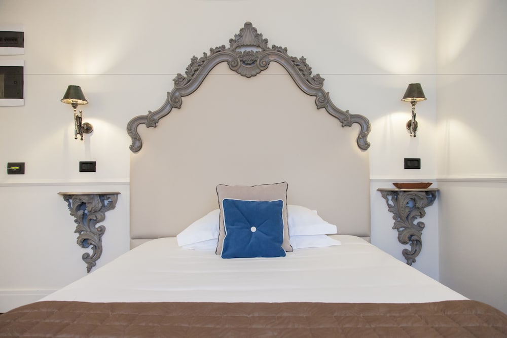 Palazzo Lorenzo Hotel Boutique & Spa — Hotel rooms in Florence, Tuscany