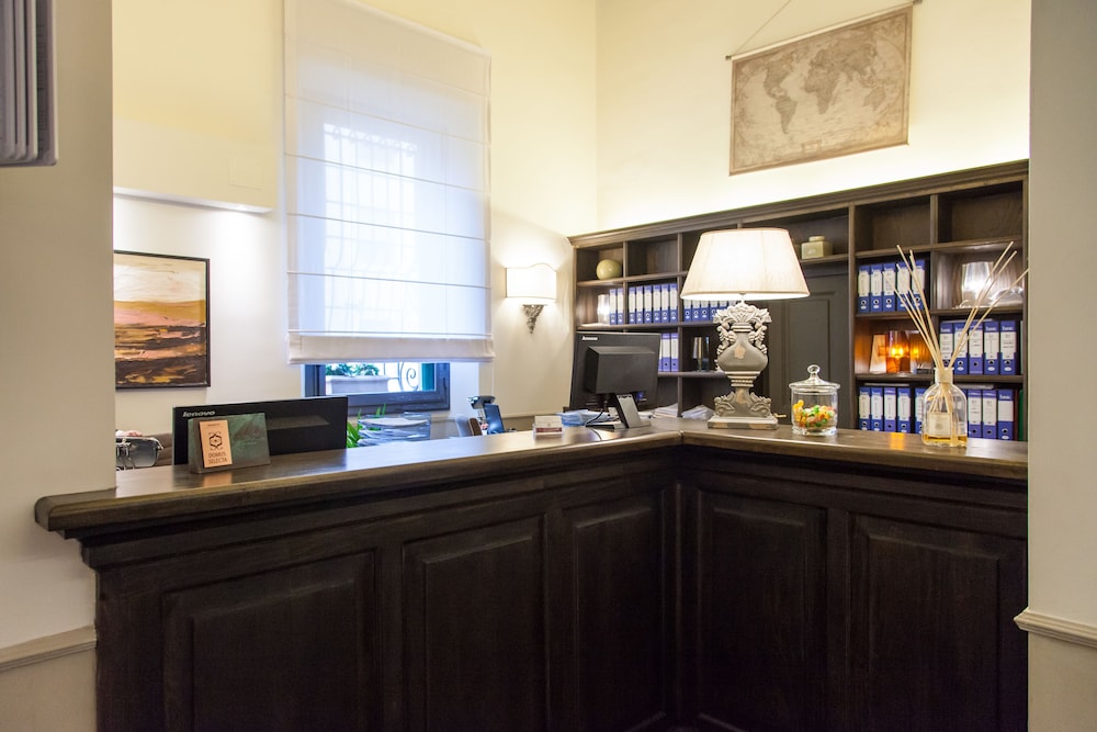 Palazzo Lorenzo Hotel Boutique & Spa — Hotel building in Florence, Tuscany