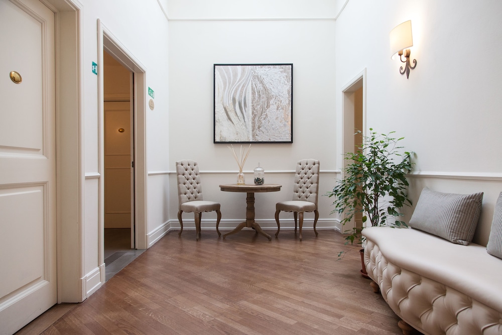 Palazzo Lorenzo Hotel Boutique & Spa — Hotel building in Florence, Tuscany
