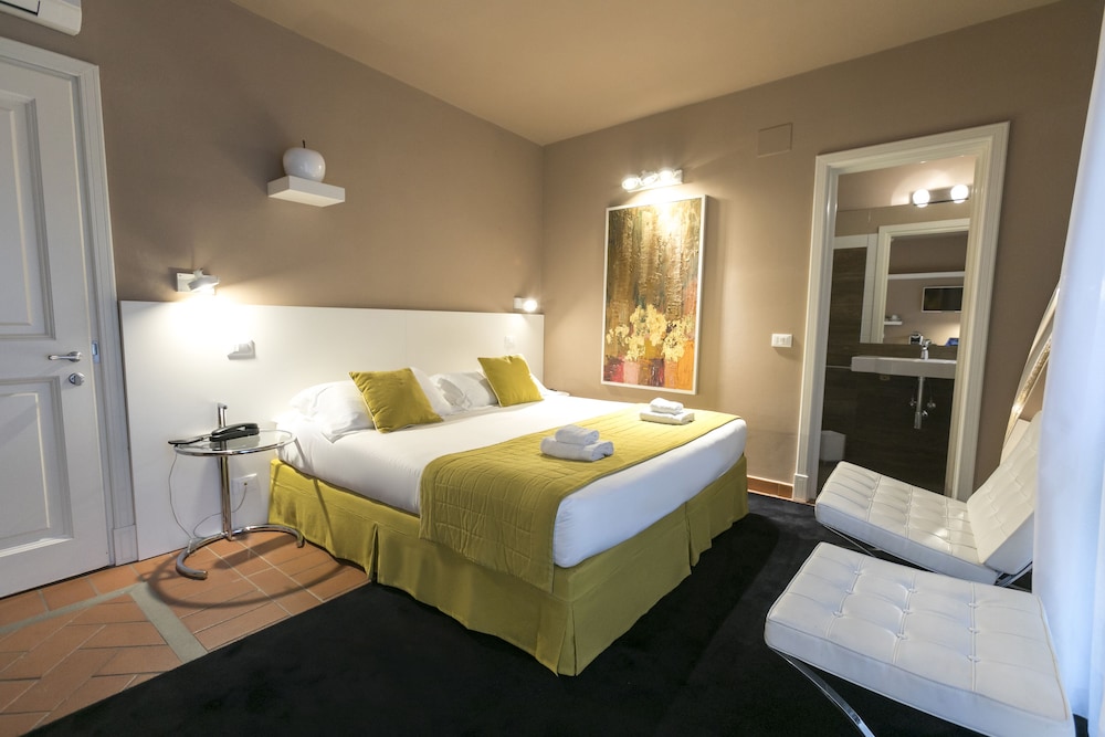 Palazzo Lorenzo Hotel Boutique & Spa — Hotel rooms in Florence, Tuscany