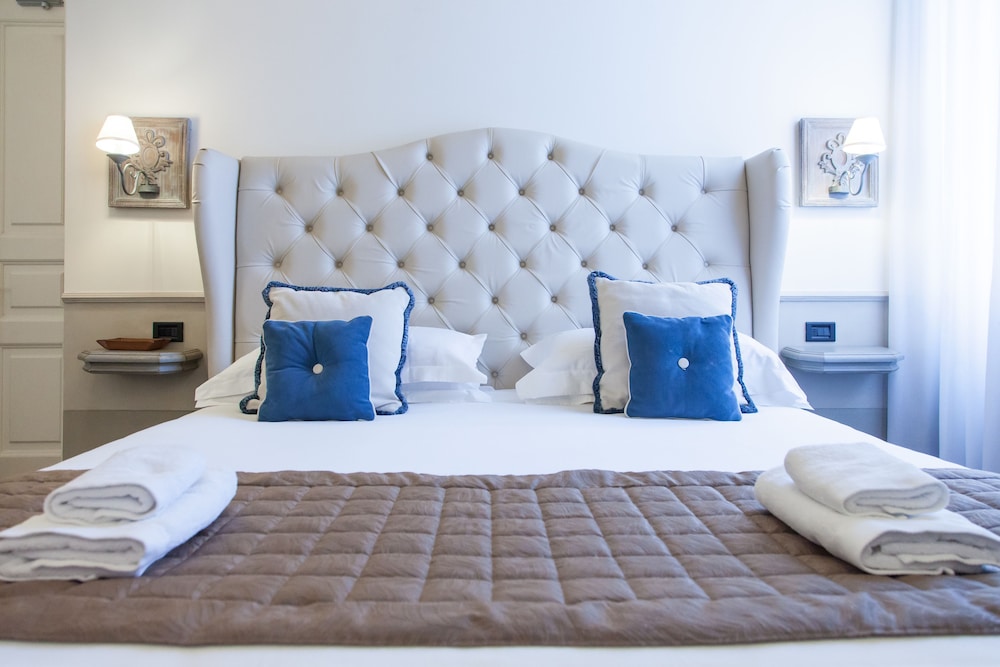 Palazzo Lorenzo Hotel Boutique & Spa — Hotel rooms in Florence, Tuscany
