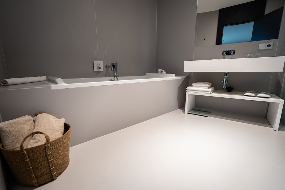 Rafa Nadal Residence — Hotel rooms in Manacor, Balearic Islands