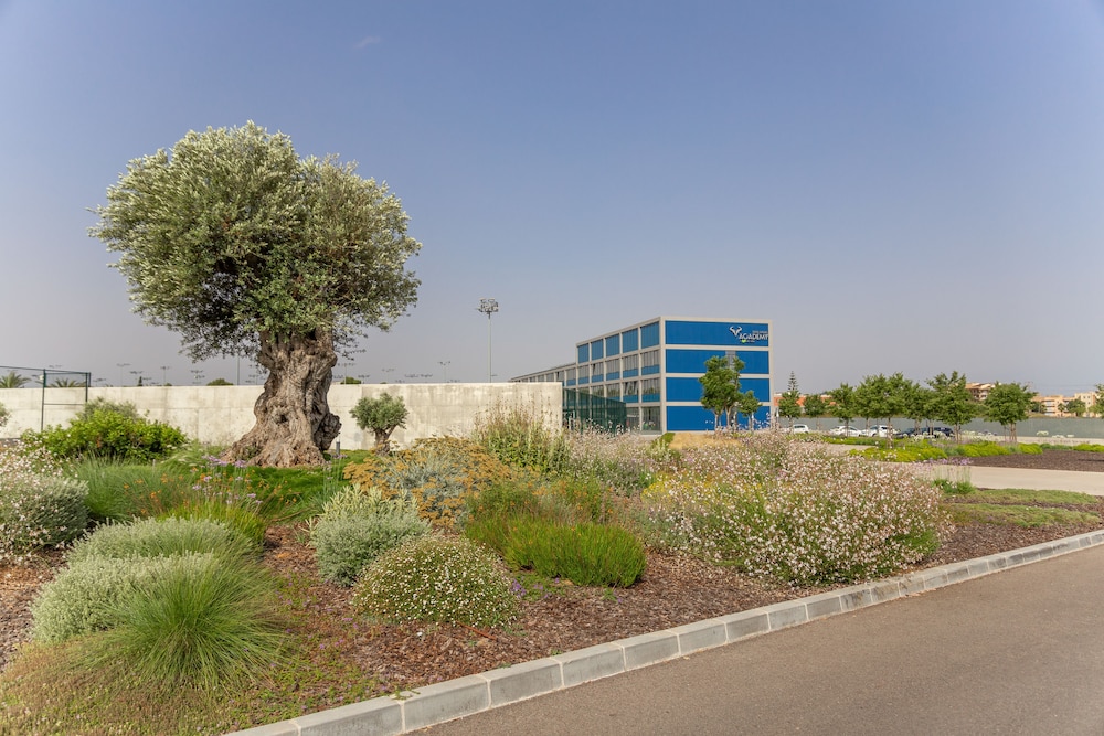 Rafa Nadal Residence — Hotel building in Manacor, Balearic Islands