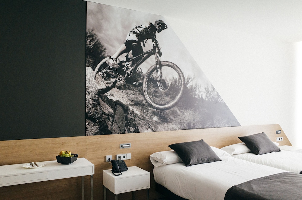 Rafa Nadal Residence — Hotel rooms in Manacor, Balearic Islands