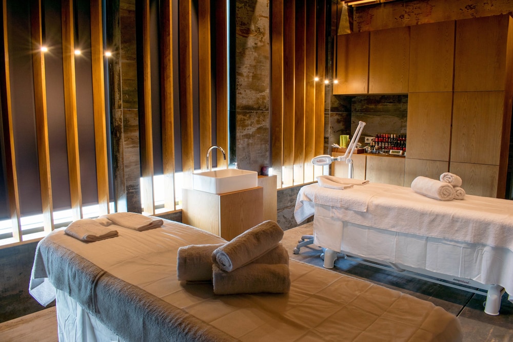 Rafa Nadal Residence — Hotel rooms in Manacor, Balearic Islands