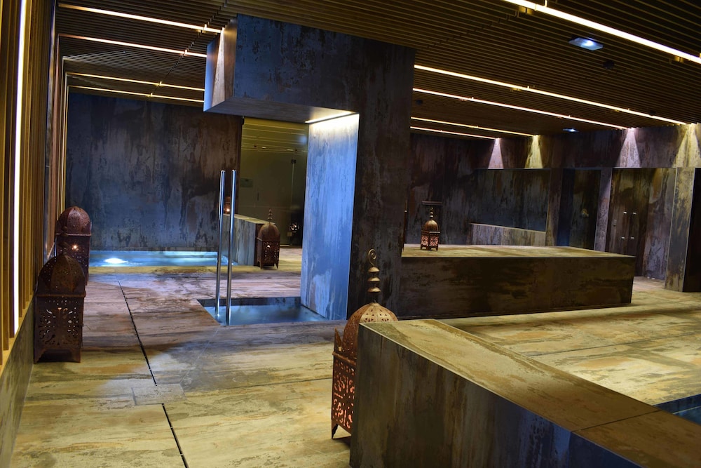 Rafa Nadal Residence — Spa in Manacor, Balearic Islands