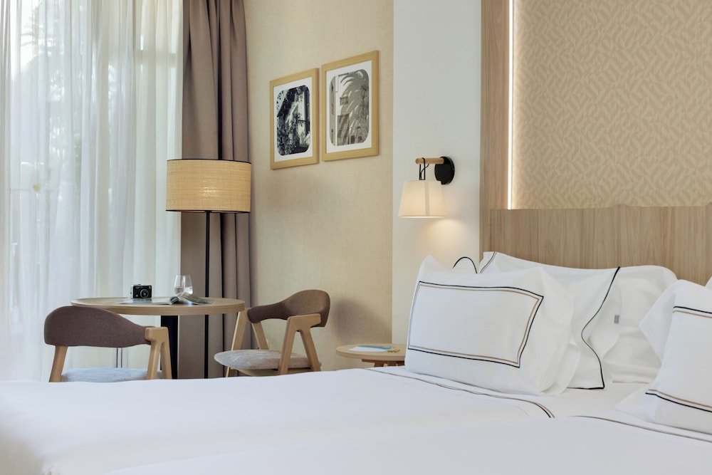 Meliá Costa Atlantis Tenerife — Hotel rooms in Puerto de la Cruz, Canary Islands
