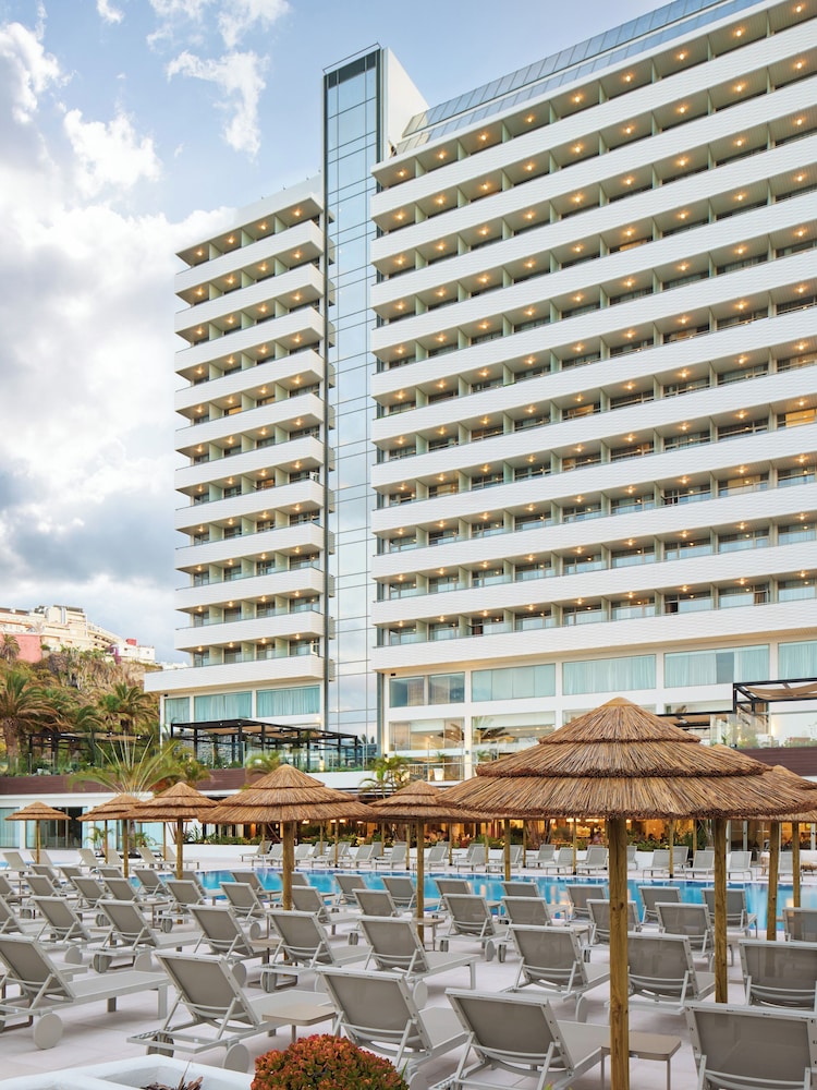 Meliá Costa Atlantis Tenerife — Hotel building in Puerto de la Cruz, Canary Islands