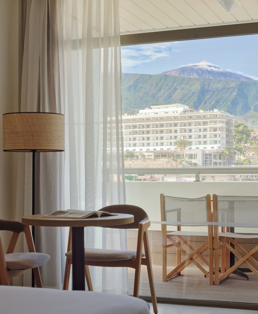 Meliá Costa Atlantis Tenerife — Hotel rooms in Puerto de la Cruz, Canary Islands