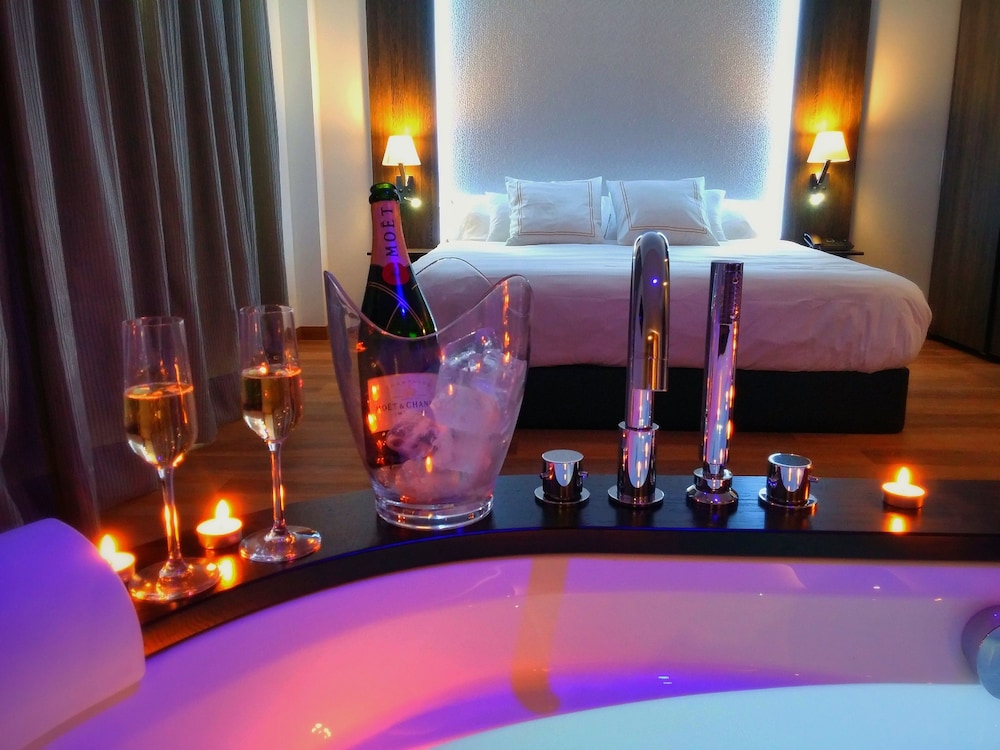 MB Boutique Hotel - Adult Recommended - — Hotel rooms in Nerja, Andalusia