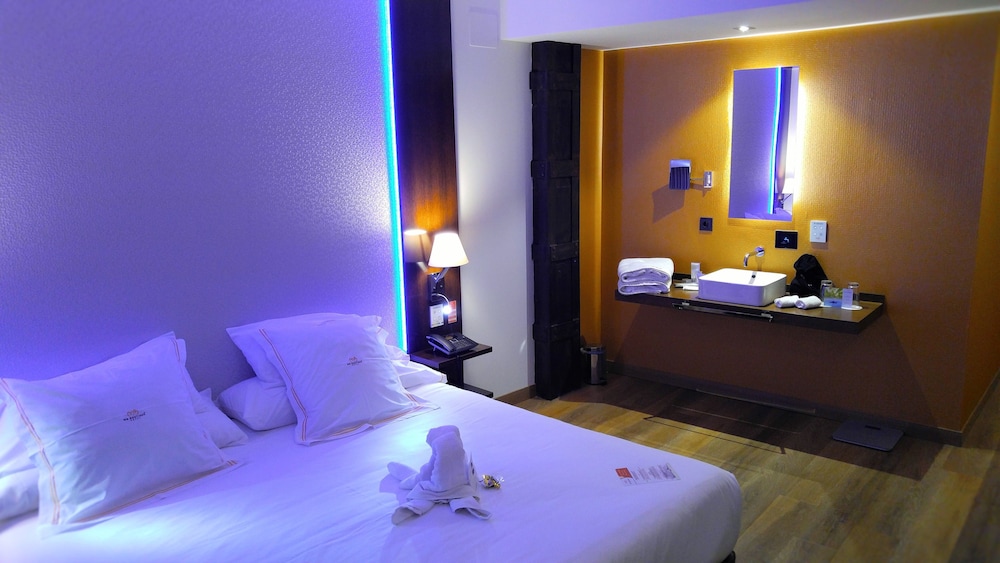 MB Boutique Hotel - Adult Recommended - — Hotel rooms in Nerja, Andalusia