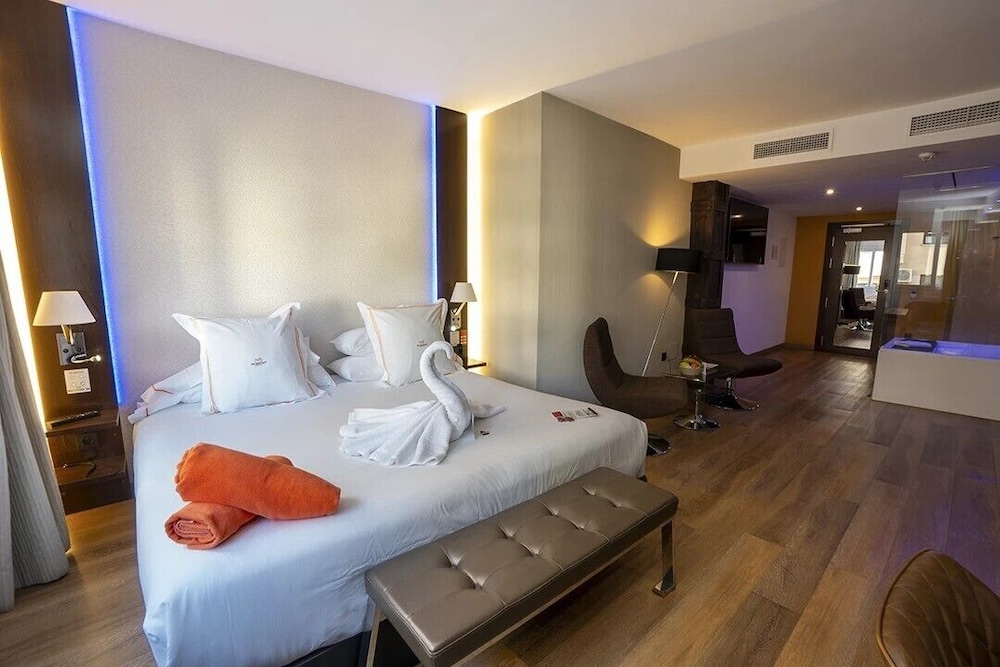 MB Boutique Hotel - Adult Recommended - — Hotel rooms in Nerja, Andalusia