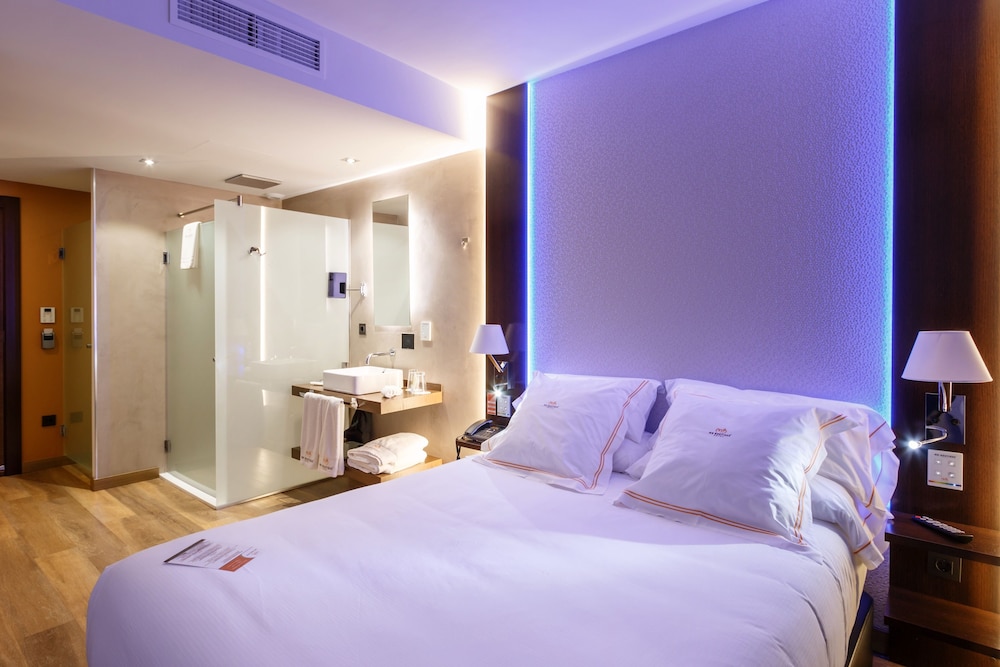 MB Boutique Hotel - Adult Recommended - — Hotel rooms in Nerja, Andalusia
