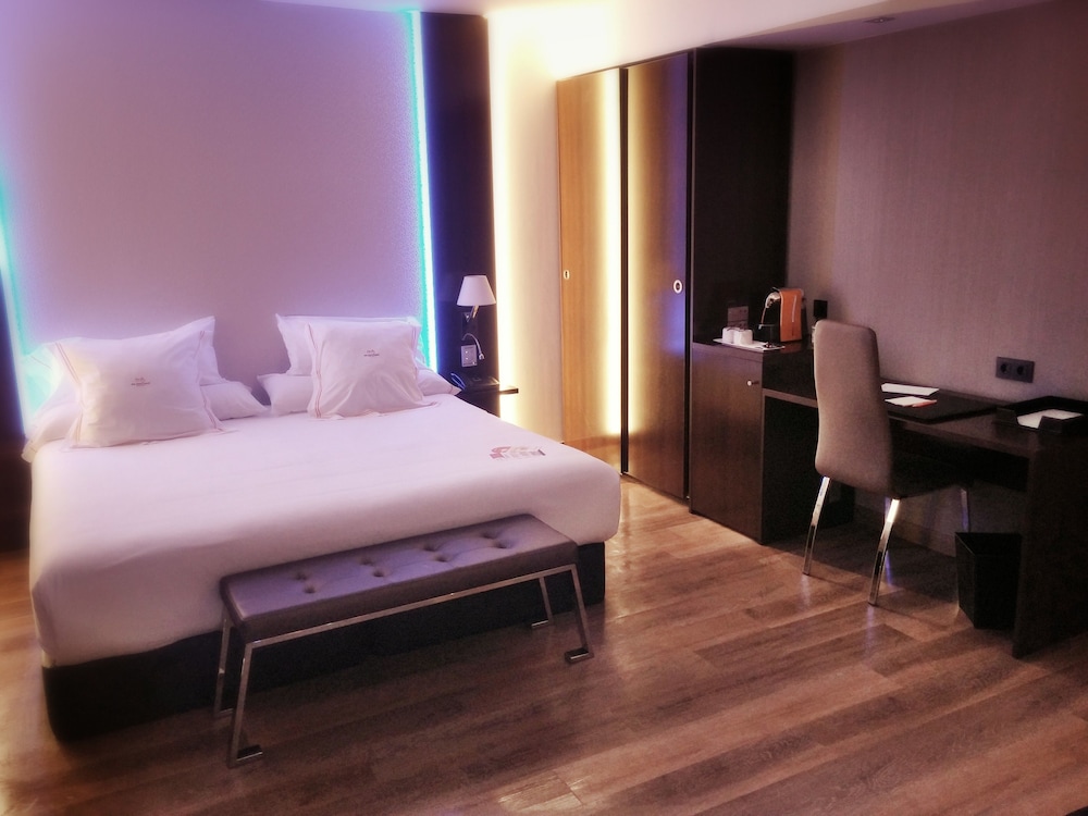 MB Boutique Hotel - Adult Recommended - — Hotel rooms in Nerja, Andalusia