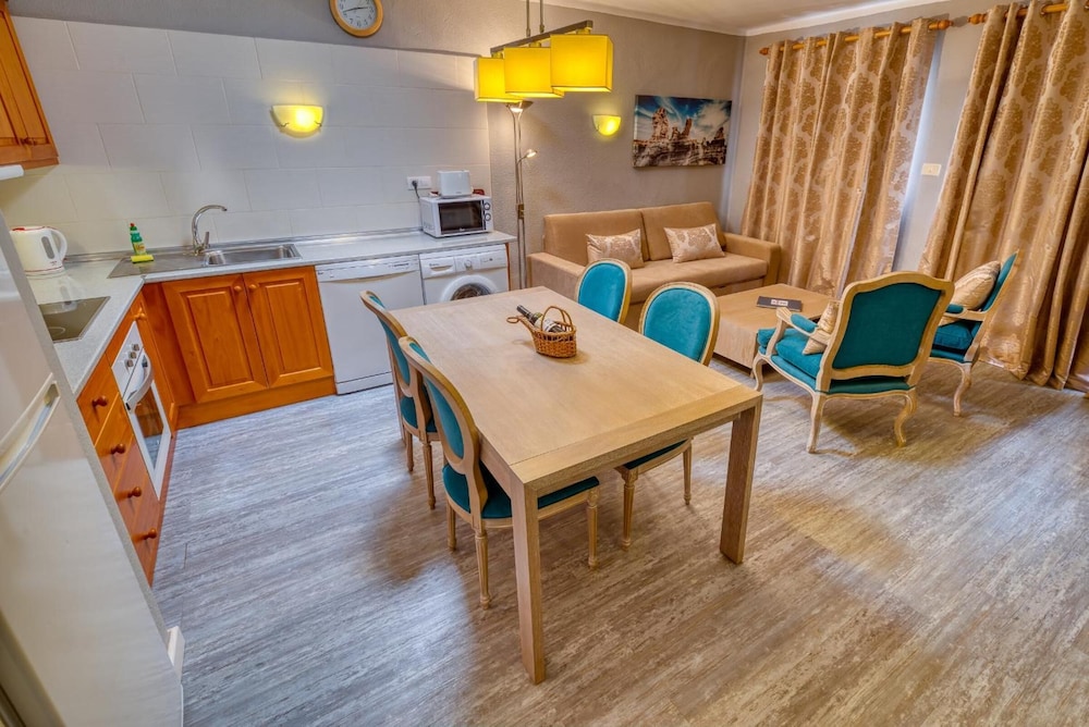 Ona Las Brisas — Hotel rooms in Playa Blanca, Canary Islands