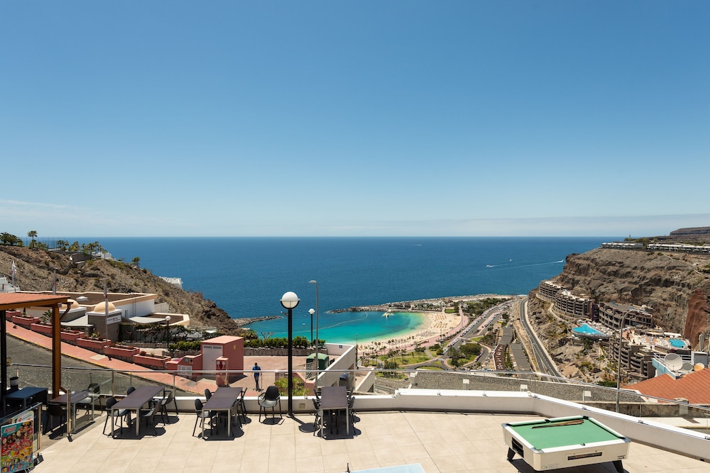Holiday Club Vista Amadores — Hotel rooms in Puerto Rico, Canary Islands