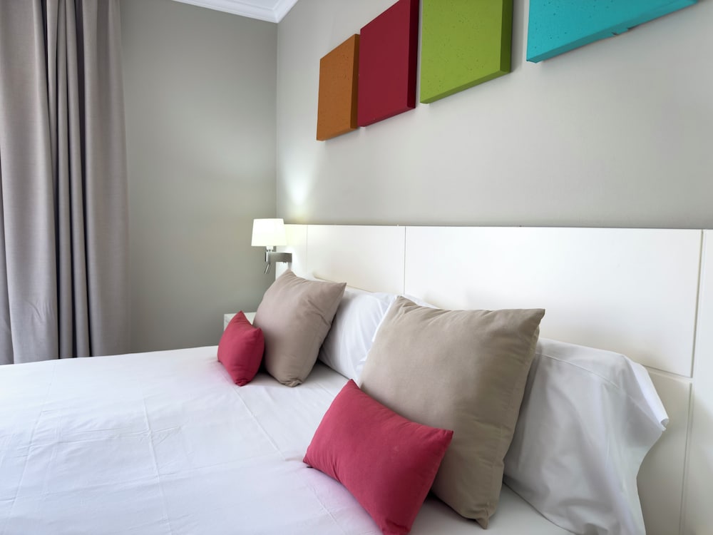Holiday Club Vista Amadores — Hotel rooms in Puerto Rico, Canary Islands