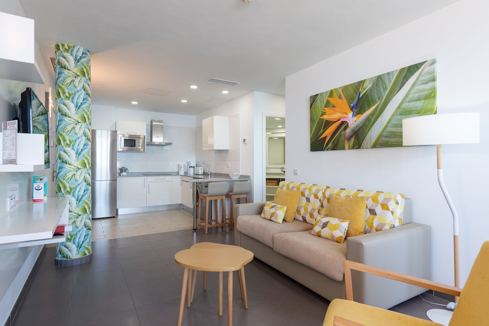 Holiday Club Vista Amadores — Hotel rooms in Puerto Rico, Canary Islands