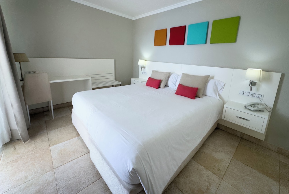 Holiday Club Vista Amadores — Hotel rooms in Puerto Rico, Canary Islands