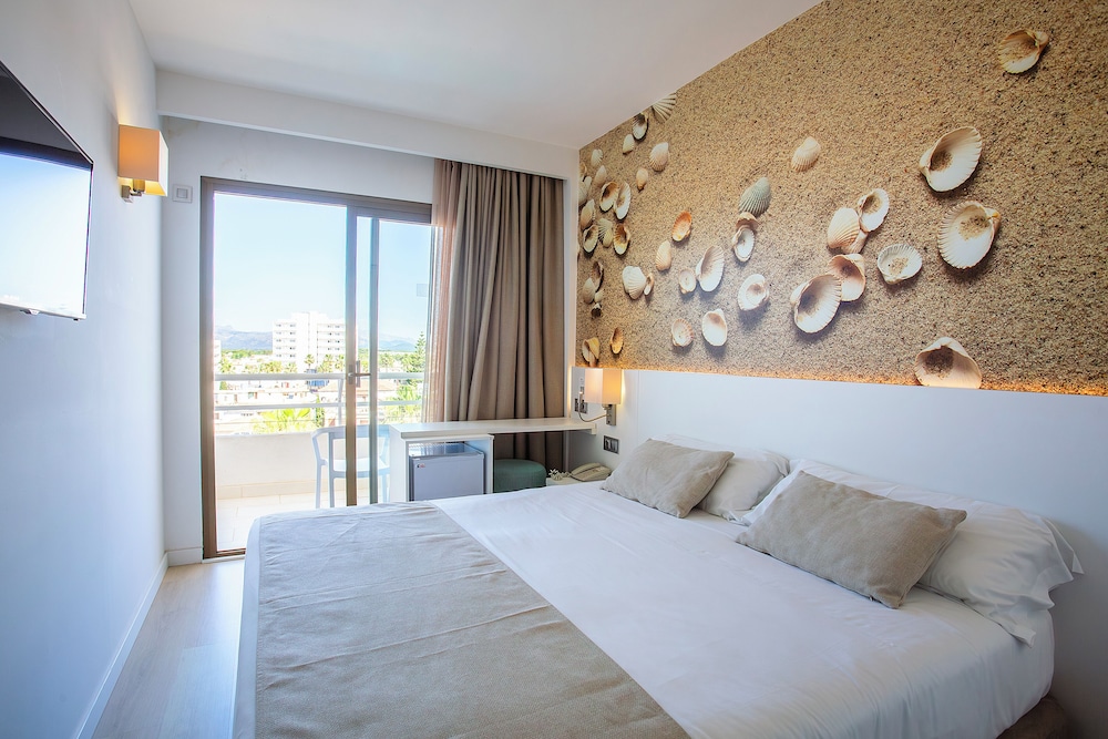 BQ Can Picafort Hotel — Hotel rooms in Can Picafort, Balearic Islands